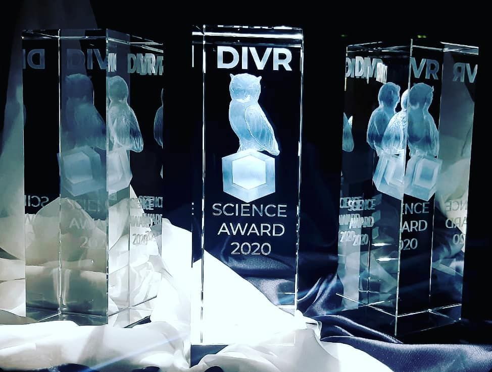 DIVR Science Award Trophäe